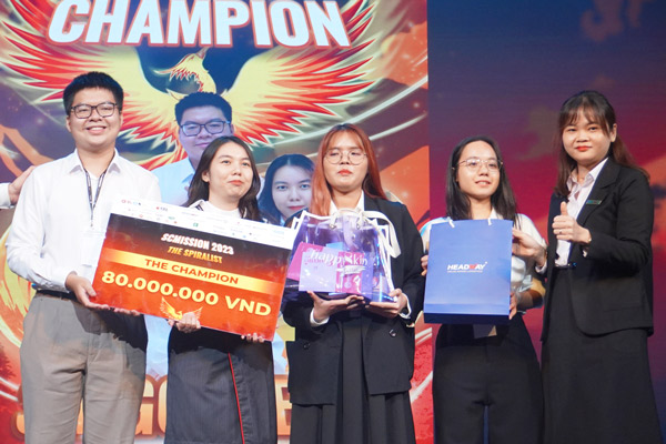 Headway JSC Vinh Dự Đồng Hành, Góp Mặt Tại Đêm Chung Kết Cuộc Thi Scmission 2023 – FTU2