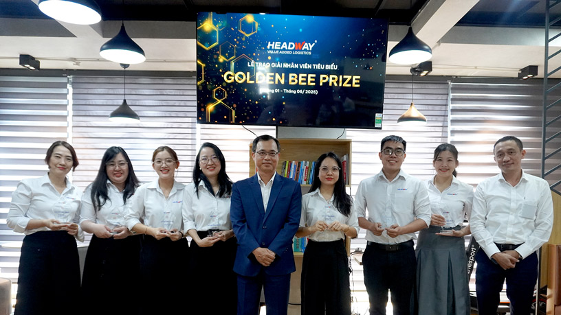 Headway JSC Vinh Danh Nhân Viên Tiêu Biểu “Golden Bee Prize” 6 Tháng Đầu Năm 2025
