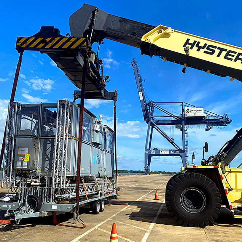 Headway JSC Vận Chuyển Tời Thang Nâng, Romooc, Máy Phát Điện (Hàng Breakbulk) Từ Yokohama Đến TP. Hồ Chí Minh