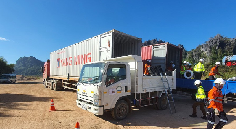 Headway JSC Khai Thác Vận Chuyển Hàng Máy Móc Thiết Bị Cho Các Công Trình Thủy Điện Tuyến Lào – Việt Nam