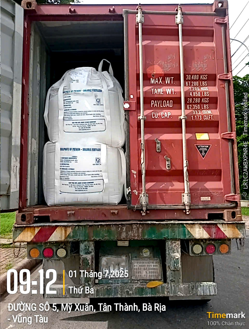 Headway JSC – Giải Pháp Cước Vận Chuyển Toàn Diện Cho Lô Hàng Phân Bón Đến Từ Nhiều Thị Trường Quốc Tế